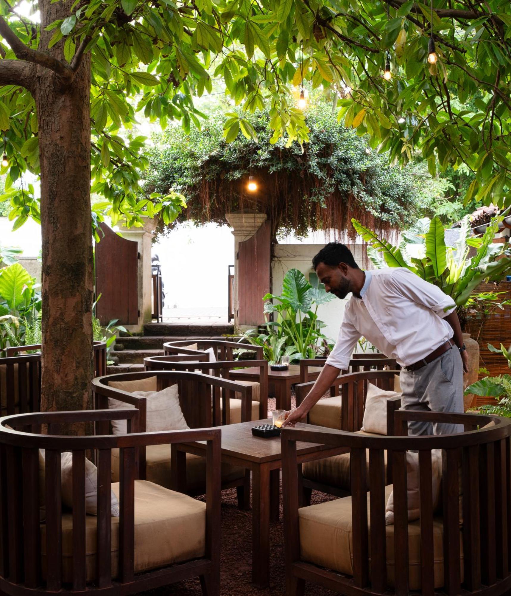 The Bungalow Galle Fort - Hotel - Restaurant - Cocktail Bar Екстериор снимка